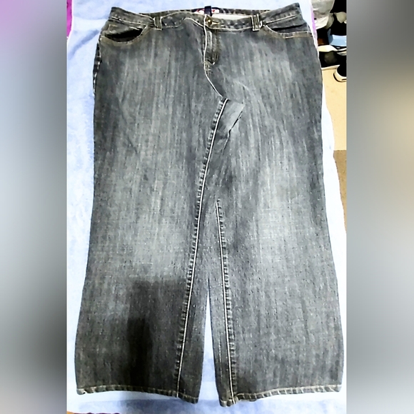 Jeans - Picture 6 of 6